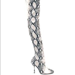 Stuart Weitzman Shiloh Roccia Python OTK Boots